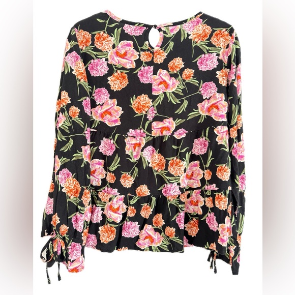 🌼 Ripzone Peplum Blouse - Picture 2 of 6